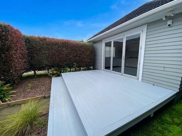 65 Kiwi Esplanade Mangere Bridge_1