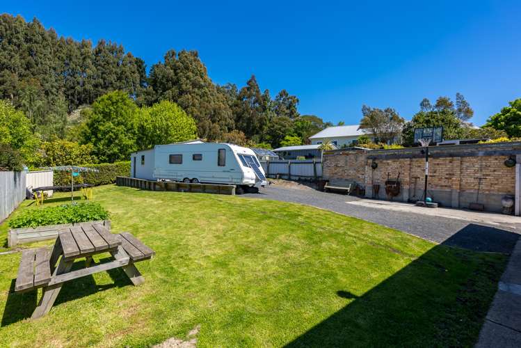 111 District Road Green Island_17