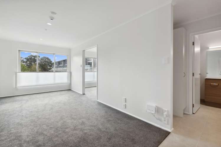 9C/30 Westward Ho Road Glen Eden_2