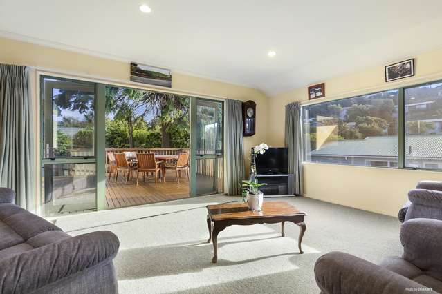 15b Hawtrey Terrace Johnsonville_1