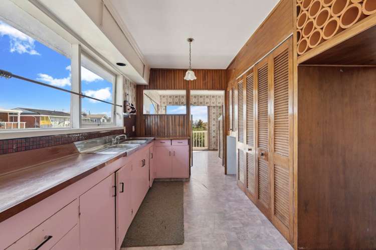 13 Chatsworth Crescent Pakuranga Heights_15