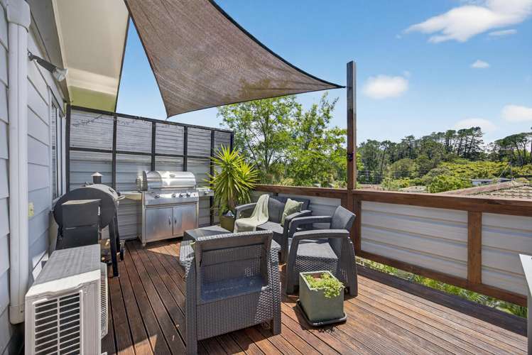 2/32A Helena Street Massey_5