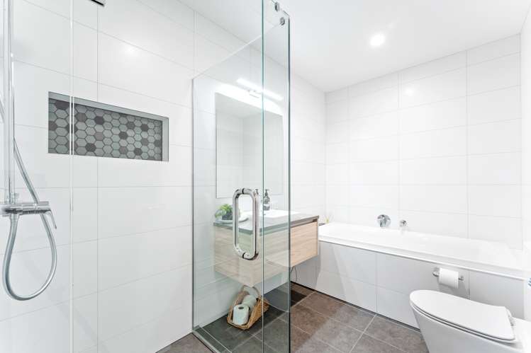 201/64 Te Oneroa Way Long Bay_12