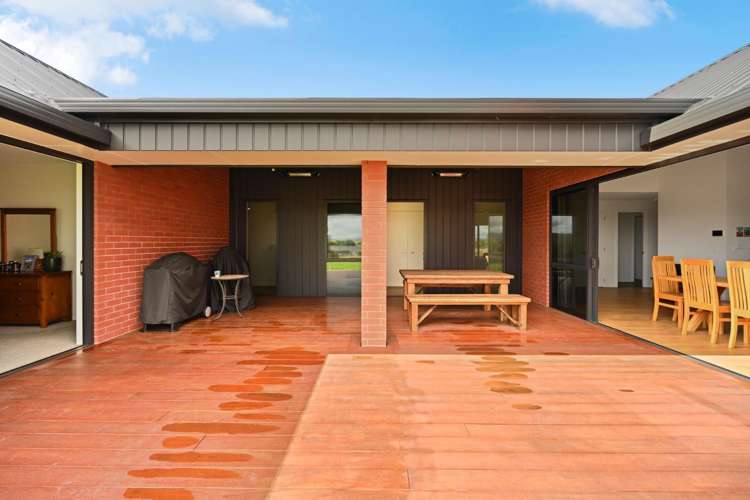 402 Lake Road 2610_2