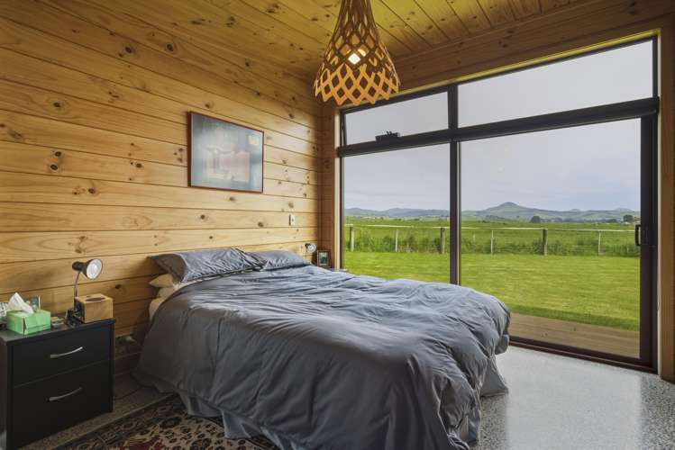 1241 Coast Road Karitane_10