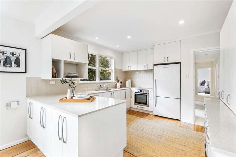 90 Castor Bay Road Castor Bay_4