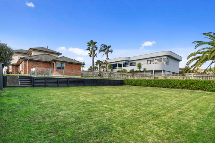 99 Basley Road Owhata_24