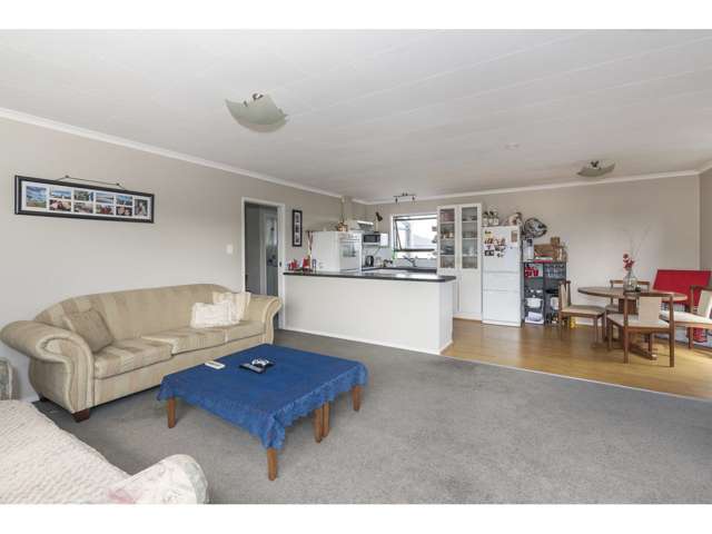 1a/150 Don Buck Road Massey_4