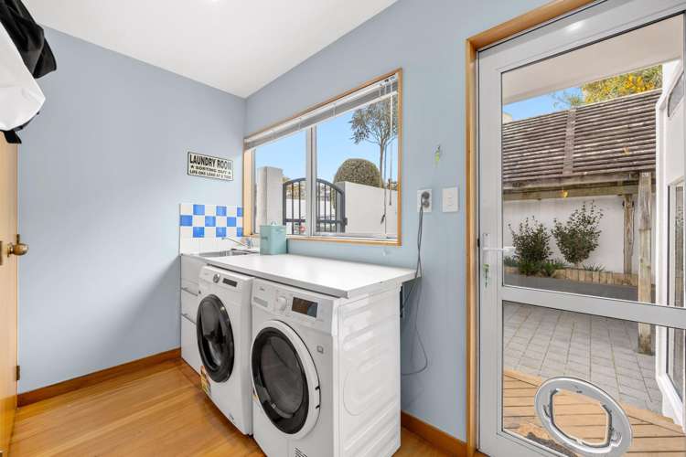 32 Penryn Drive Camborne_19