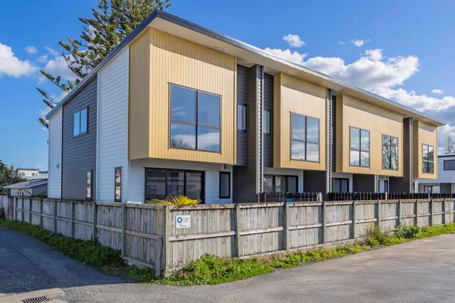 3 Bedrooms, Developer’s Special!