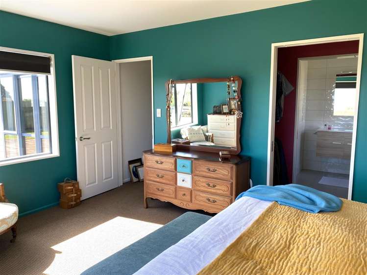 22 Karoro Place Karoro_17