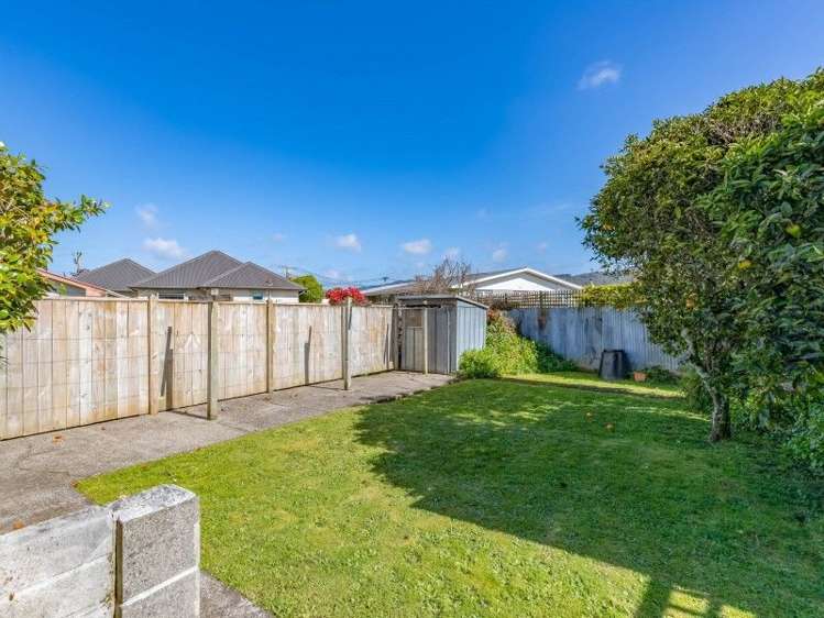 2/1003 Fergusson Drive Ebdentown_4