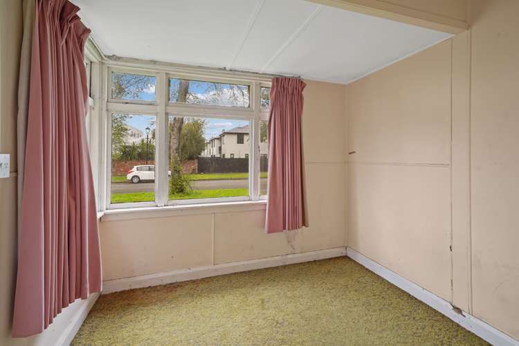 3 Defoe Place Waltham_14