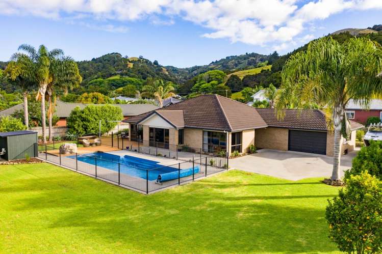 10 Glengarry Lane Tamaterau_30