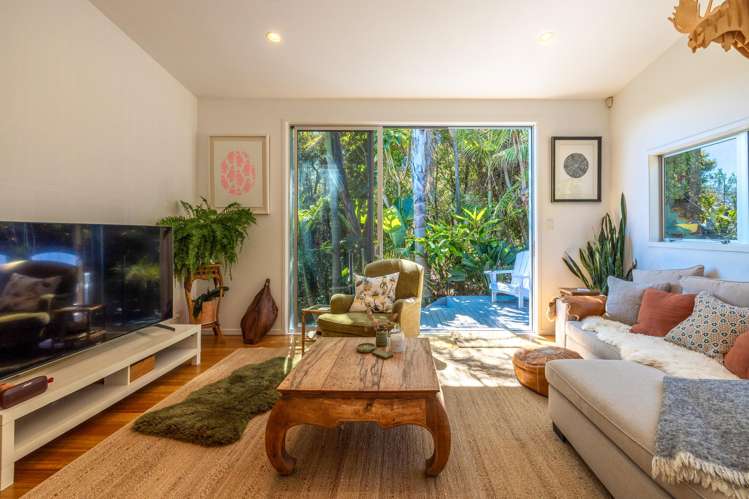 72 The Esplanade Oneroa_21