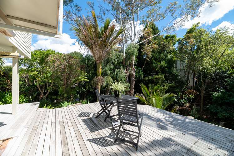 6 Bamfield Place Hillsborough_23