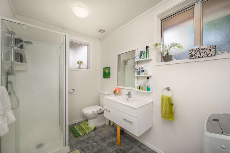 17 Freyberg Place Howick_14