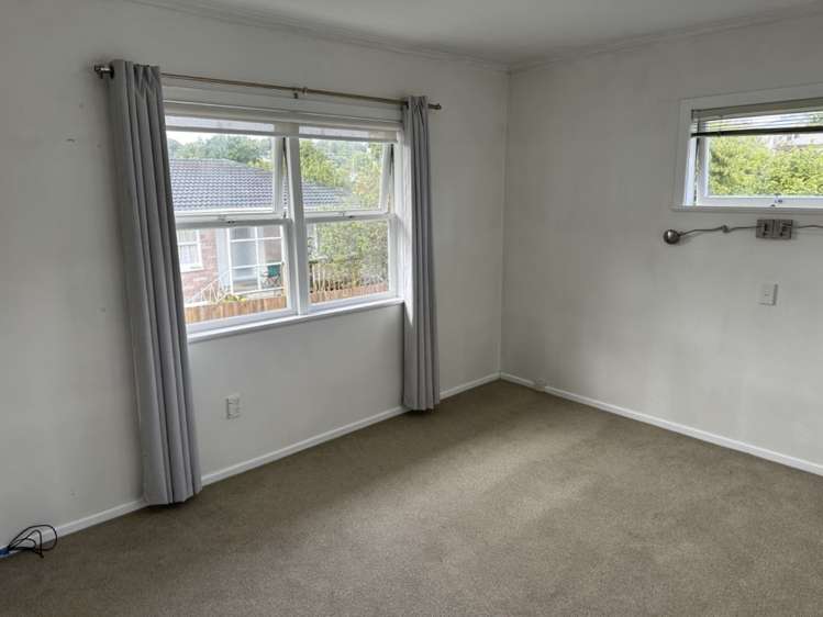 32 Chartwell Avenue Glenfield_15
