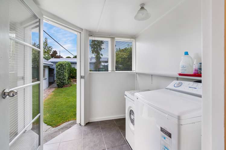 18 Russell Street Pleasant Point_12