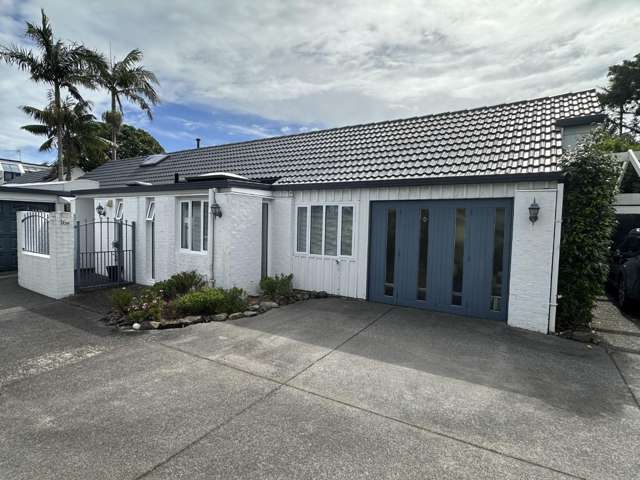 Spacious 2-Bedroom Home for Lease in Desirable Campbells Bay