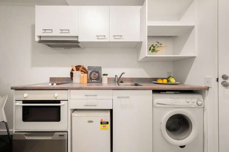 507/5 Aitken Street_4