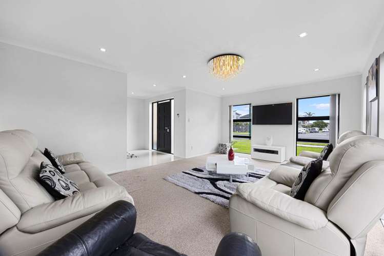 40 Hadley Wood Drive Wattle Downs_19