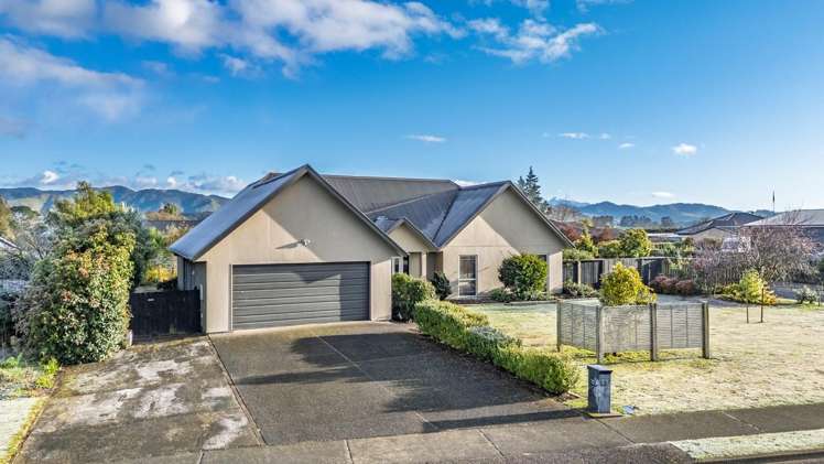 23 Carrington Drive Carterton_21