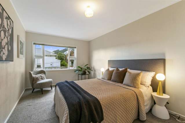 4/2 Scarborough Terrace Mount Victoria_4