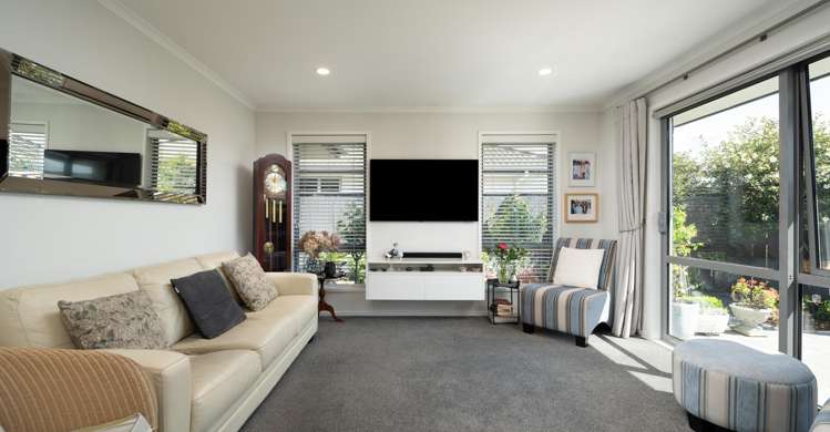 9 Korari Grove Redwoodtown_1