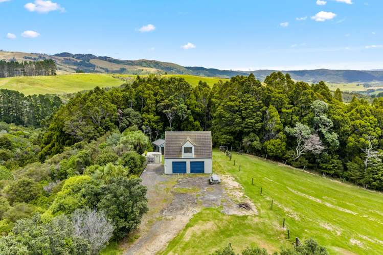 65 M Greenwood Road Leigh_4