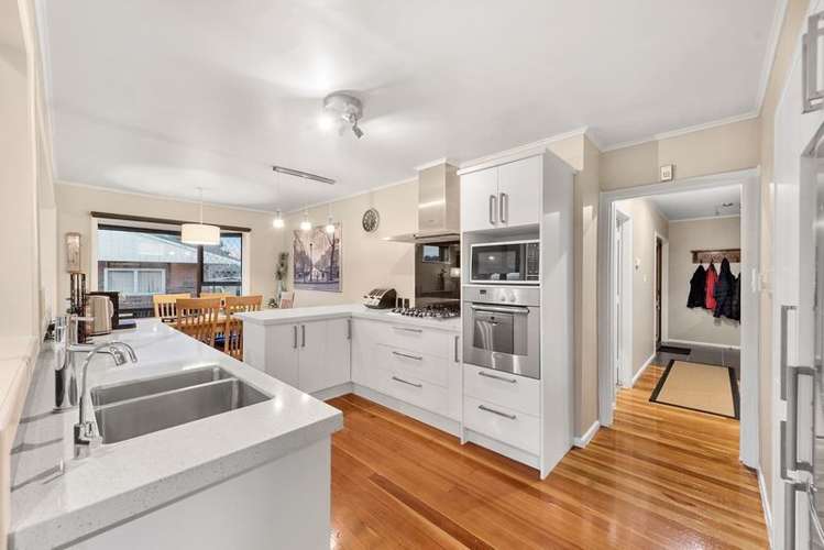 88 Houchens Road Glenview_4