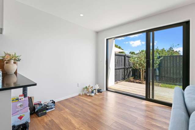 4/36 Kaipatiki Road Glenfield_4