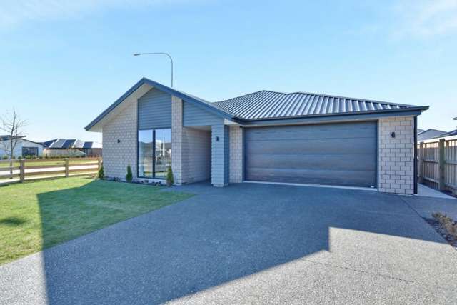 Brand New Family Home in Woodend