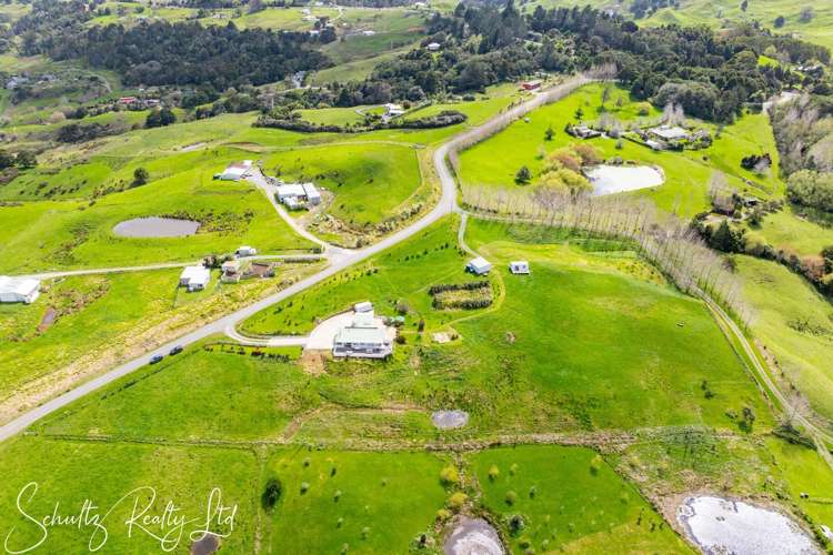 70 Te Pahi River Drive Maungaturoto_42