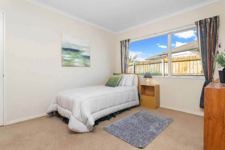 17 Glenross Drive Wattle Downs_14