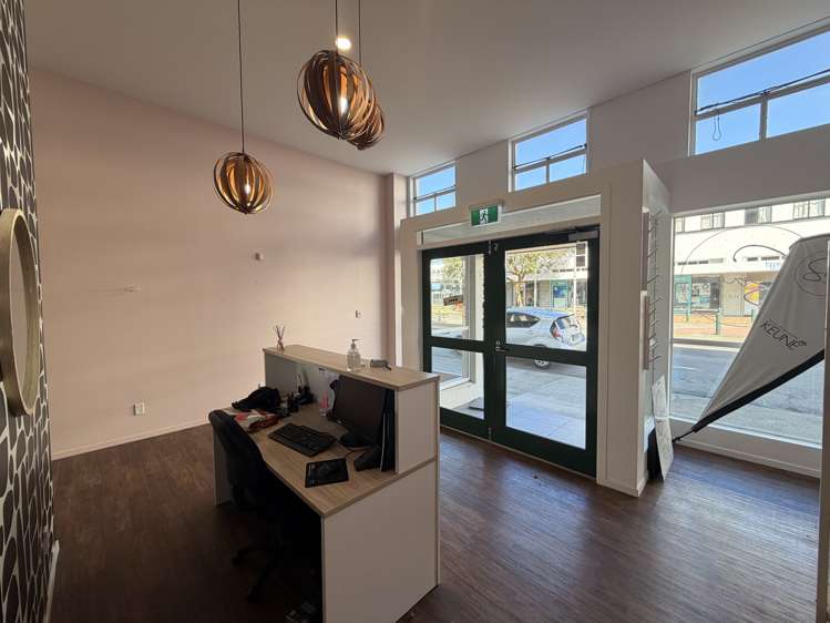 Unit 2/151 High Street Lower Hutt_2