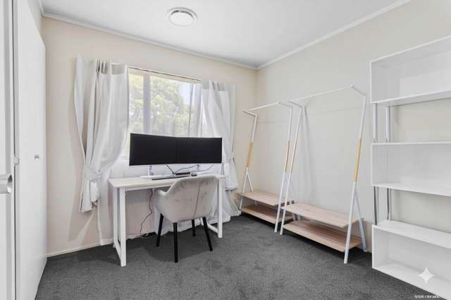 2/16 Normanton Street Glenfield_4