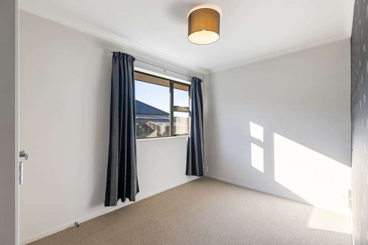 6 Galea Grove Kelvin Grove_21