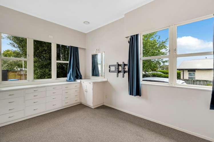 29 Smale Street Point Chevalier_10