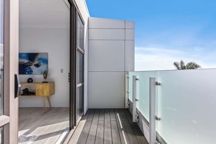 313/3 Morningside Drive Morningside_13