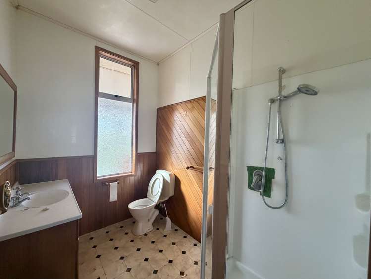 610 Grove Bush Woodlands Road Mabel Bush_6