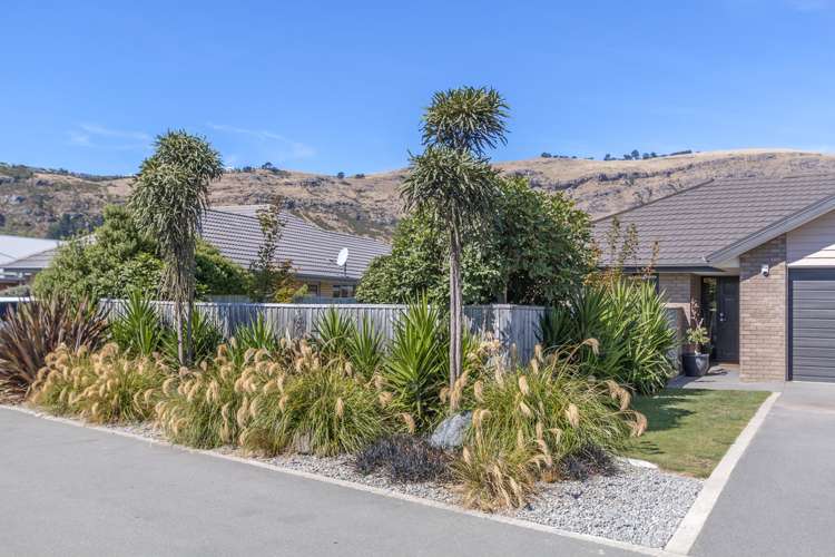 15 The Tors Heathcote Valley_18