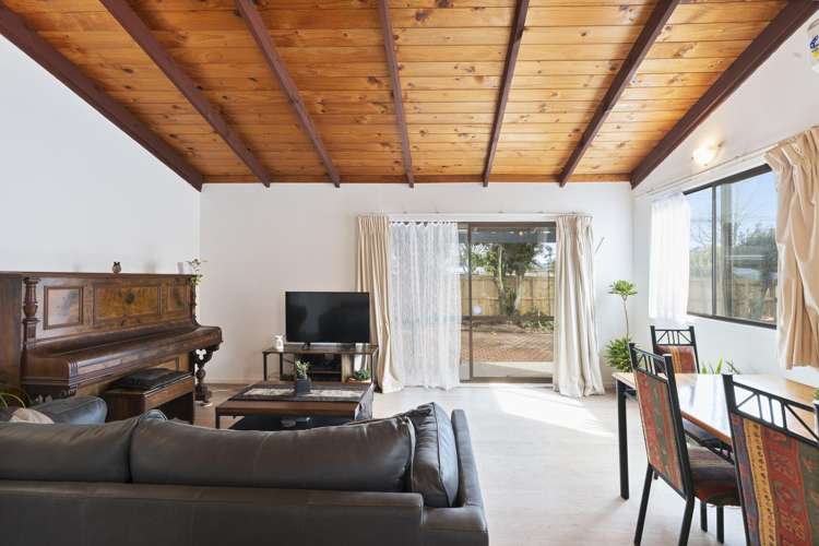 2/391 West Coast Road Glen Eden_18