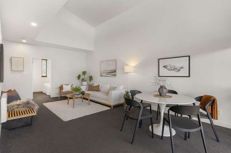 2B/9 Furneaux Way Remuera_2