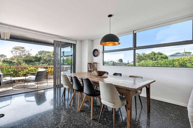 244 Devon Street West_4