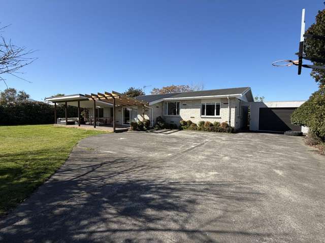 4 Bedroom Home for Rent in Clive