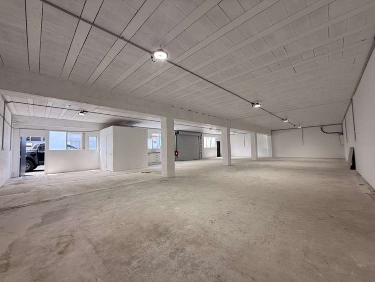 184 McLeod Road Te Atatu South_5