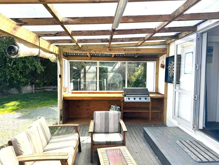 13 Kowhai Street Kaka Point_7