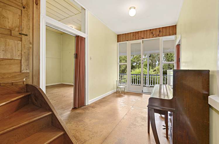 651 West Coast Road Oratia_12