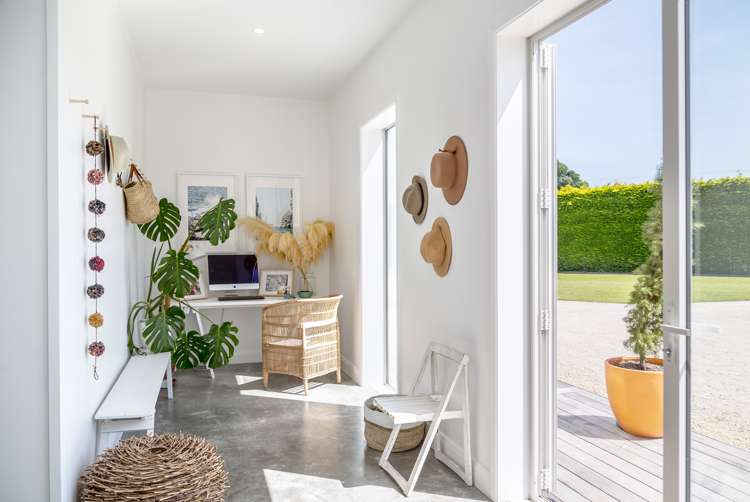 194 Wood Street Woodside_5